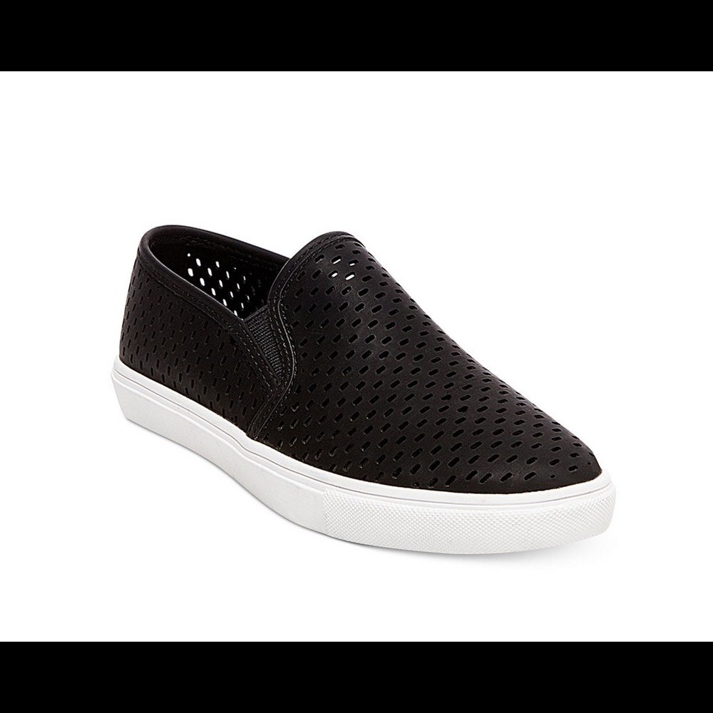 Steve Madden slides